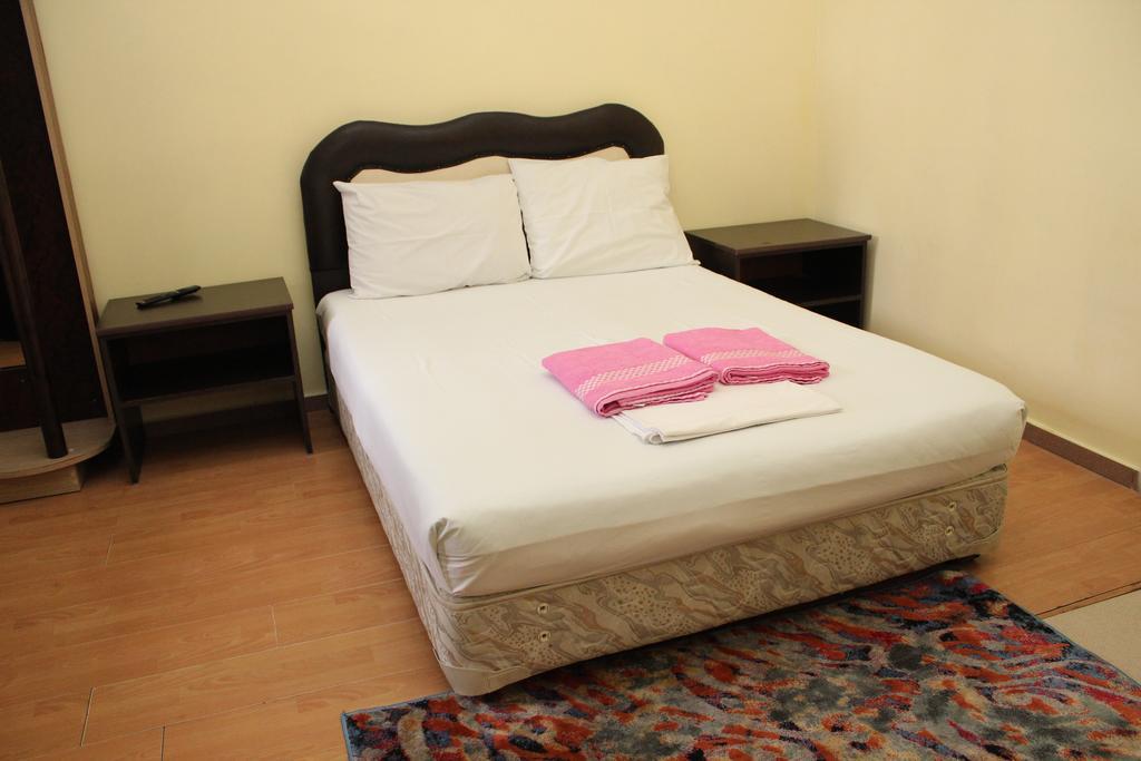 Maxim Mini Hotell Batumi Exteriör bild